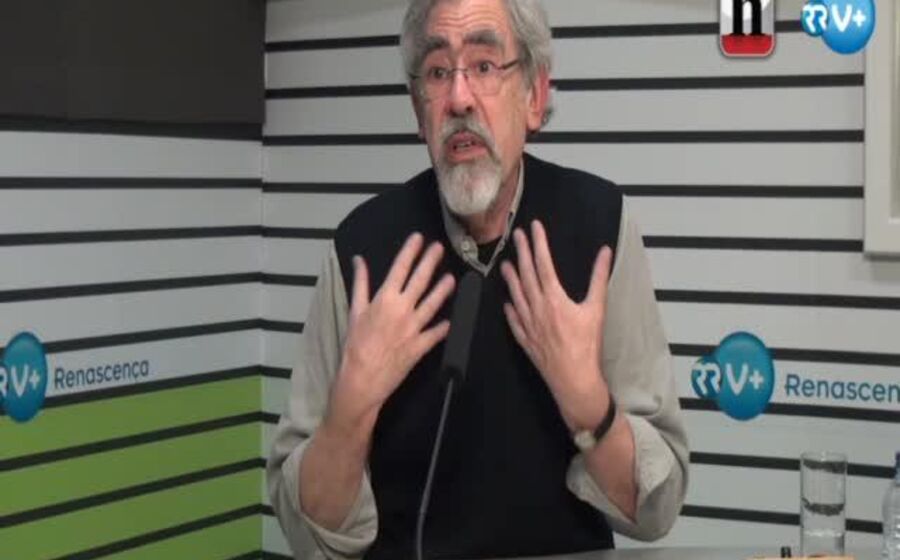 António Barreto: 'Sem ir aos municípios não há reforma do Estado'