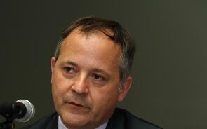 BCE defende-se e diz ser democrático e transparente