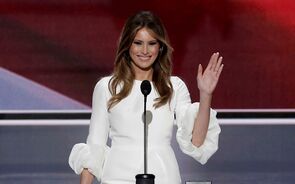 Website da Casa Branca retira alterações climáticas e promove jóias de Melania