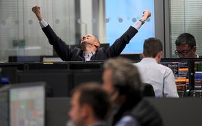 Bolsas europeias em alta com banca a liderar ganhos