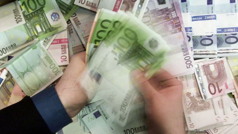 Cada vez mais portugueses aderem às contas 'lowcost'. Sabe o que são?