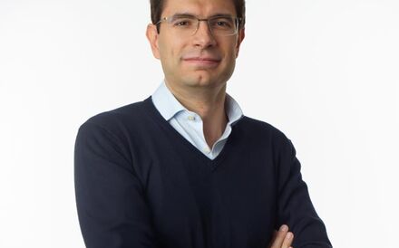 Sonae aumenta vendas no semestre mas não escapa aos prejuízos