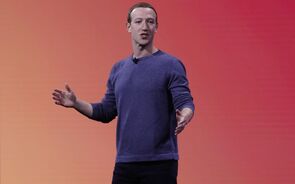 Libra no prato da balança dos reguladores