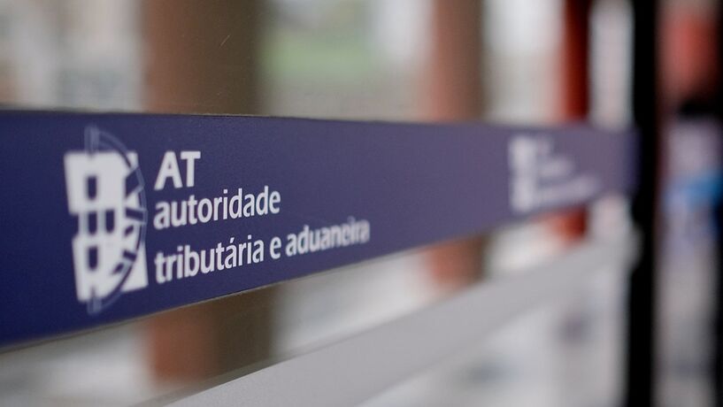 Desvalorização de imóveis e juros de empréstimos não abatem às rendas