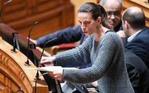 Governo promete discutir matérias laborais sem 'posição fechada'