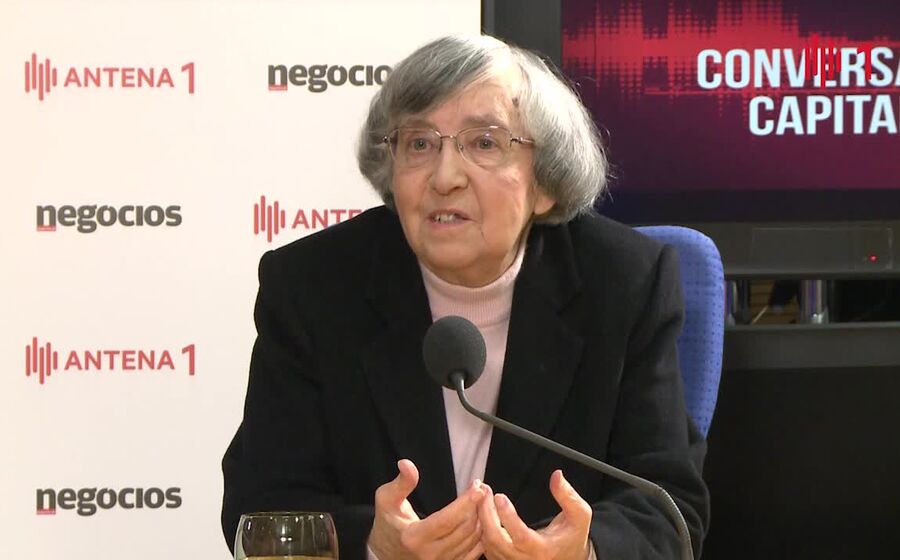 É preciso repensar a política orçamental, diz Teodora Cardoso