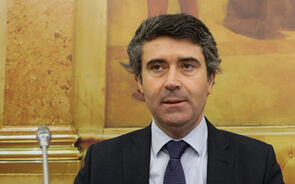 PS concorda com 'alívio' no Natal mas apela a encontros 'responsáveis e limitados'