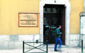 Tribunal da Relação de Lisboa diz que autoridades de saúde não têm poder para decretar confinamentos