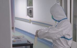 Oxford vai arrancar com testes de vacina contra covid-19 já em maio