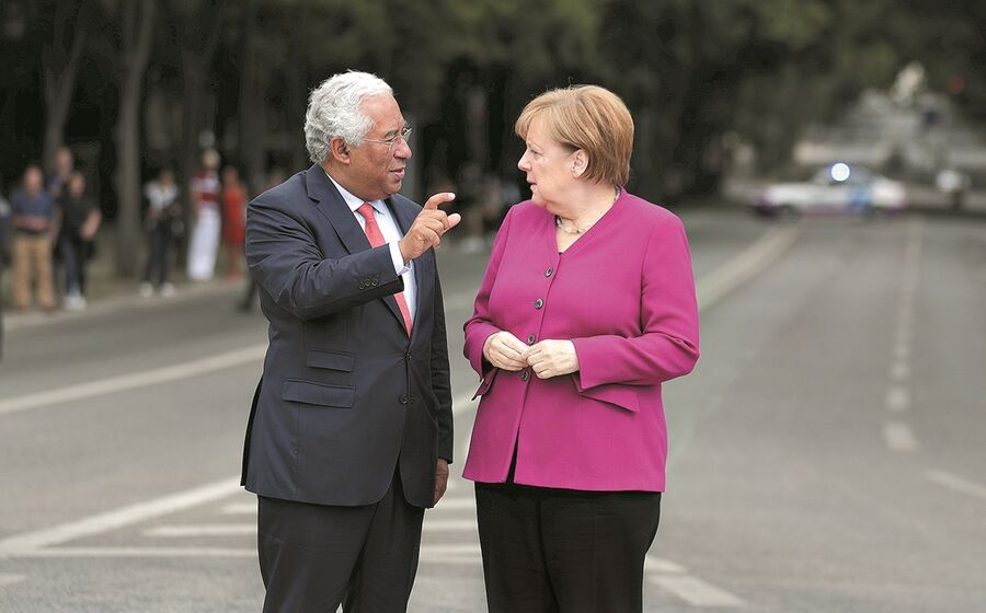 A diferença entre o poder de fogo de um país como a Alemanha, liderado por Angela Merkel, e Portugal, liderado por António Costa, tem sido vincada.