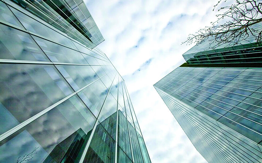 As Natura Towers, localizadas na zona de Telheiras, têm oito pisos cada e foram inauguradas em 2009.