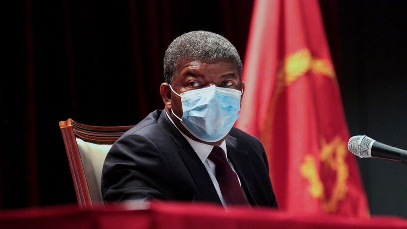 Grupos de media angolanos procuram abrigo no Estado