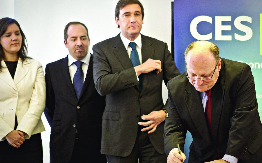 O acordo tripartido assinado em 2012 previa a criação do fundo e a redução das compensações por despedimento para a “média da União Europeia”. Sobre a média ninguém se entendeu.