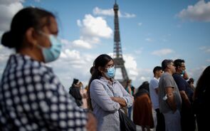 França ultrapassa o Reino Unido e já é o quinto país com mais casos de covid-19