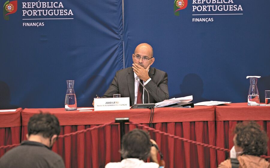 Depois de apresentar o suplementar no verão, João Leão deu a conhecer o seu primeiro orçamento para o ano seguin   te como ministro das Finanças.
