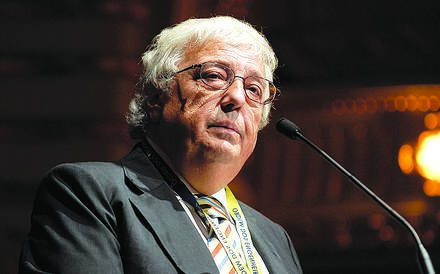 Aumento de capital da Mota-Engil a metade do preço pago à família