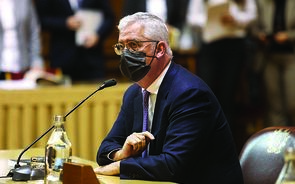 Partidos chamam mais de 200 nomes no inquérito ao Novo Banco