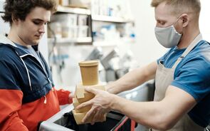 Se usar máscara está a salvar vidas. Quer saber quantas?