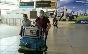 Sondagem: Maioria concorda com passe verde para viajar