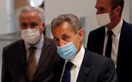 Sarkozy condenado a três anos de prisão por corrupção