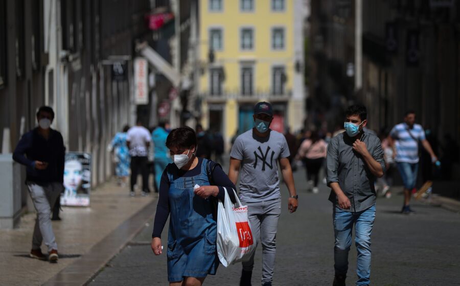 Crise causada pela pandemia afetou setores específicos, como o turismo, mas teve impacto em toda a economia.