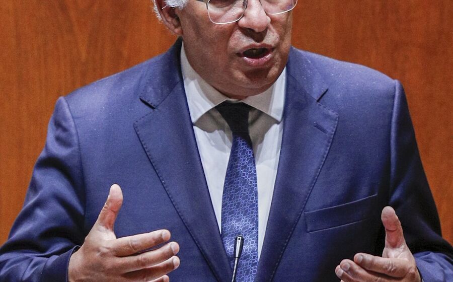 O primeiro-ministro está a liderar encontros com partidos com vista a viabilização da proposta de orçamento.