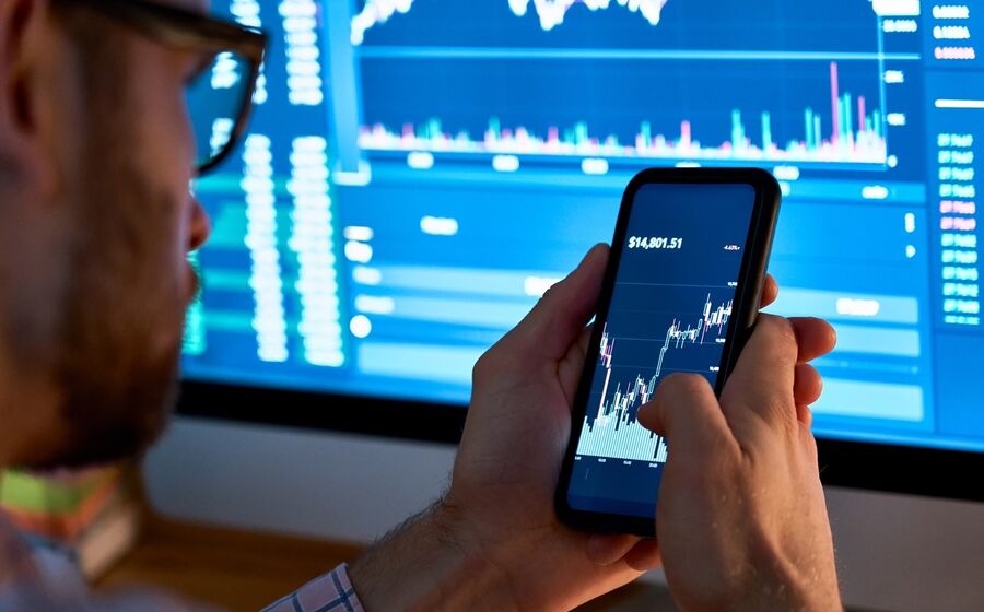 Companhias tradicionais como bancos e seguradoras estão a perder terreno para tecnológicas, fintech e empresas de dados e infraestruturas.