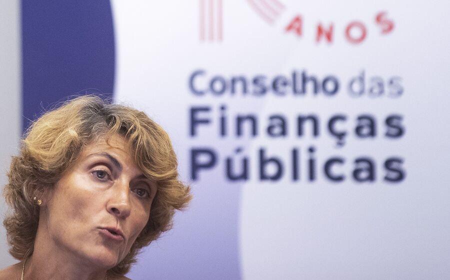 Nazaré da Costa Cabral mostrou-se mais otimista para a economia deste ano, mas menos para a do próximo. Inflação mantém-se alta em 2023, estima o CFP.